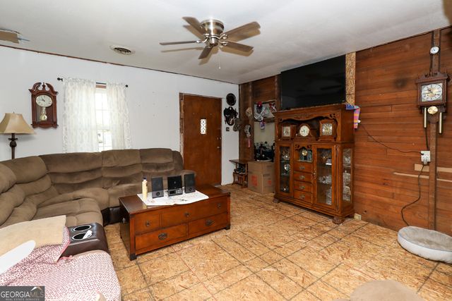 651 S Jackson Street, Hartwell, GA 30643