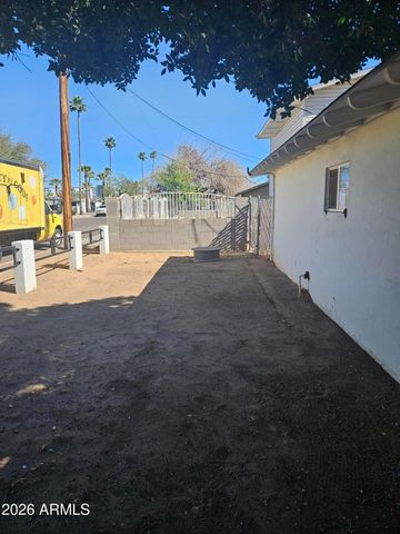 780 W COOLIDGE Street B, Phoenix, AZ 85013