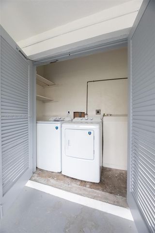 610 N 31st Ct 610, Hollywood, FL 33021