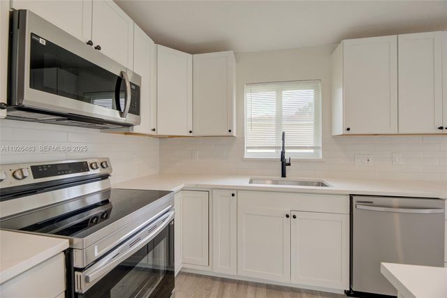 610 N 31st Ct 610, Hollywood, FL 33021