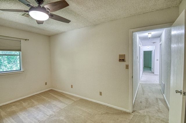 1117 Robin Hood Lane, Norman, OK 73072