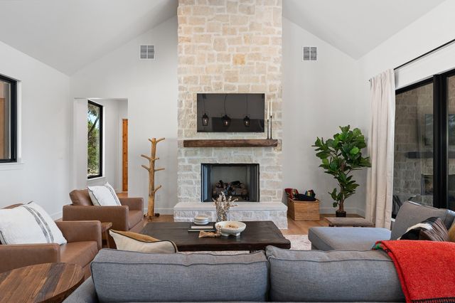 1930 S Rainbow Ranch RD, Wimberley, TX 78676