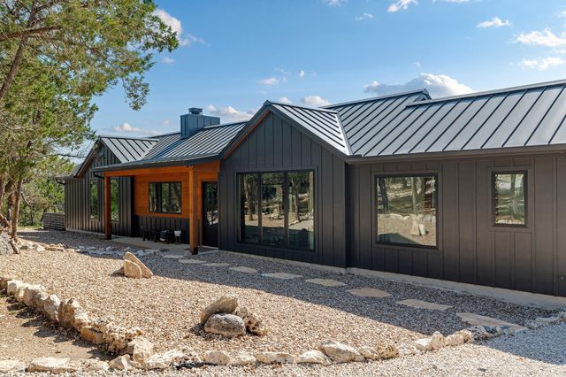 1930 S Rainbow Ranch RD, Wimberley, TX 78676