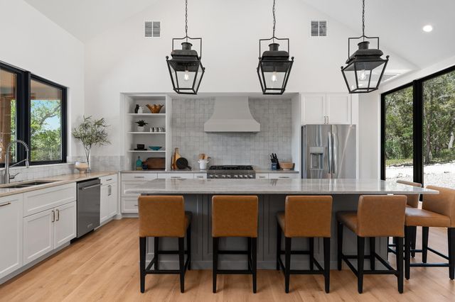 1930 S Rainbow Ranch RD, Wimberley, TX 78676