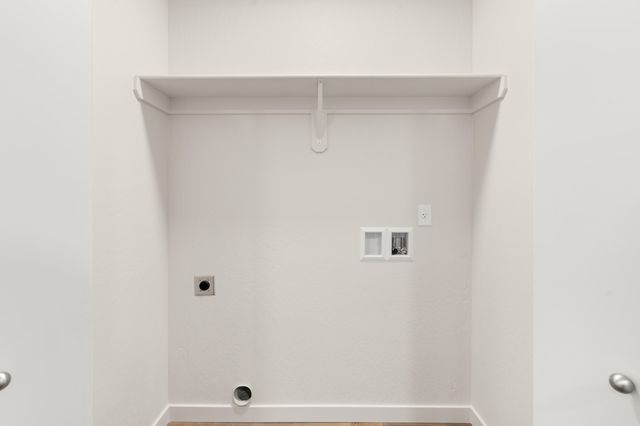 2024 Sunset Drive 6, Medford, OR 97501