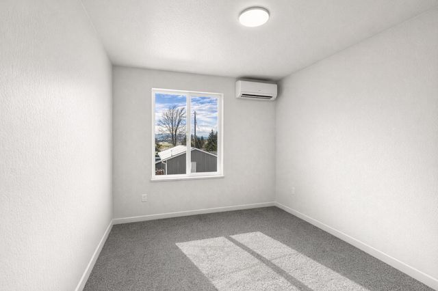 2024 Sunset Drive 6, Medford, OR 97501