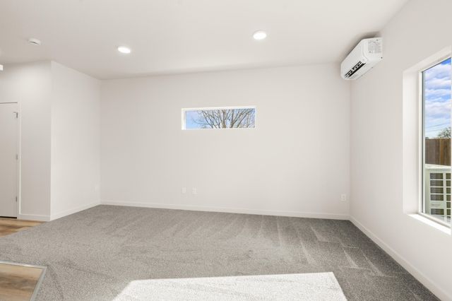 2024 Sunset Drive 6, Medford, OR 97501