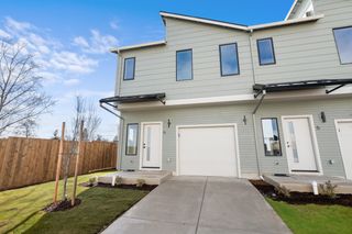 2024 Sunset Drive 6, Medford, OR 97501