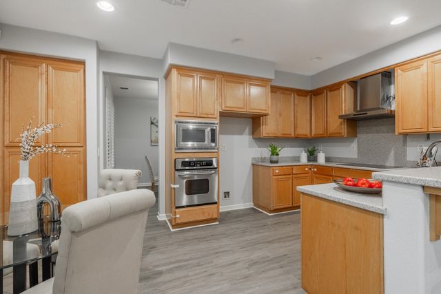 232 Kelley Mist Ln, Tracy, CA 95377