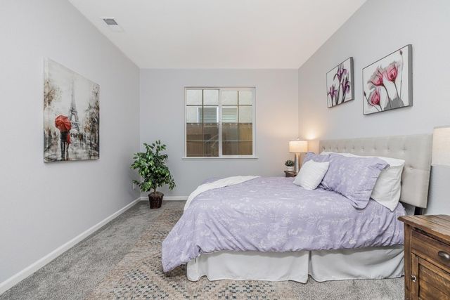 232 Kelley Mist Ln, Tracy, CA 95377