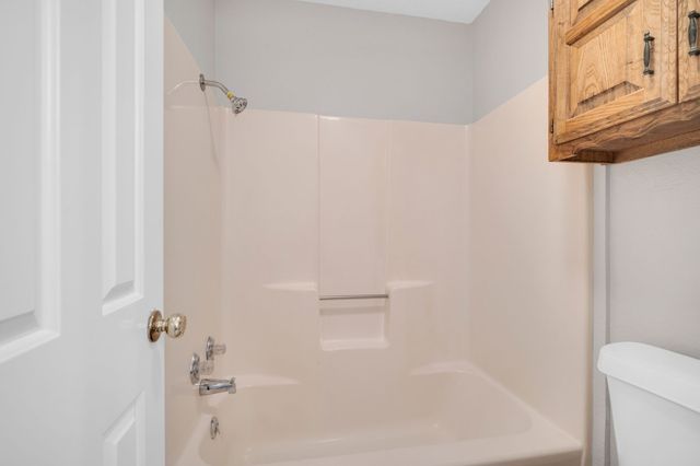 730 Squire Place, Red Oak, TX 75154