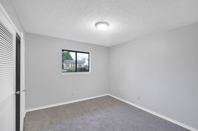 730 Squire Place, Red Oak, TX 75154