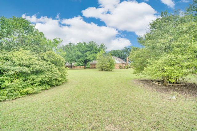 730 Squire Place, Red Oak, TX 75154