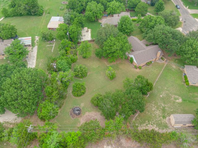 730 Squire Place, Red Oak, TX 75154