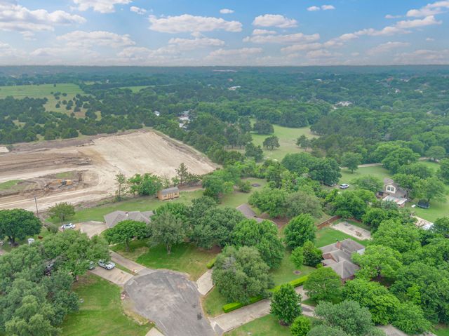 730 Squire Place, Red Oak, TX 75154