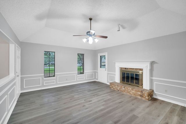 730 Squire Place, Red Oak, TX 75154