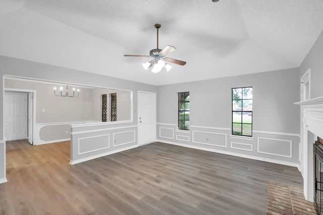 730 Squire Place, Red Oak, TX 75154