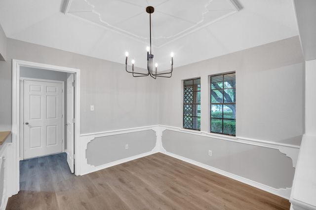 730 Squire Place, Red Oak, TX 75154