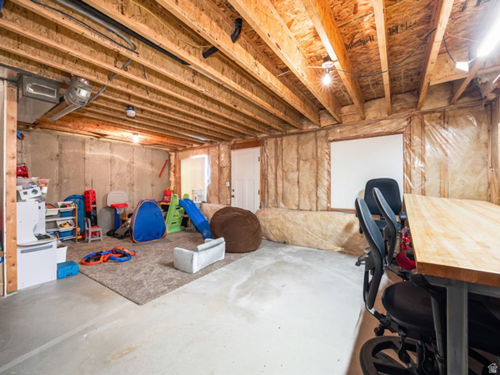 Image 11 of property listing at 956 W 40 N, Spanish Fork, UT 84660