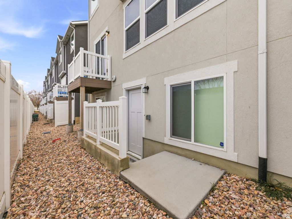 Image 12 of property listing at 956 W 40 N, Spanish Fork, UT 84660