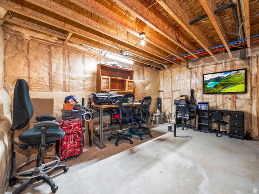 Image 13 of property listing at 956 W 40 N, Spanish Fork, UT 84660