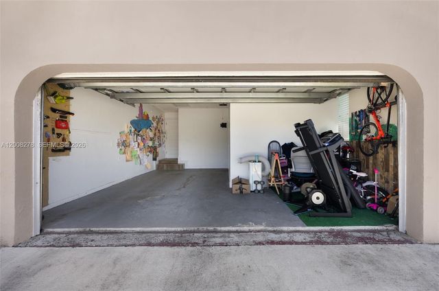 7970 SW 198th St, Cutler Bay, FL 33189