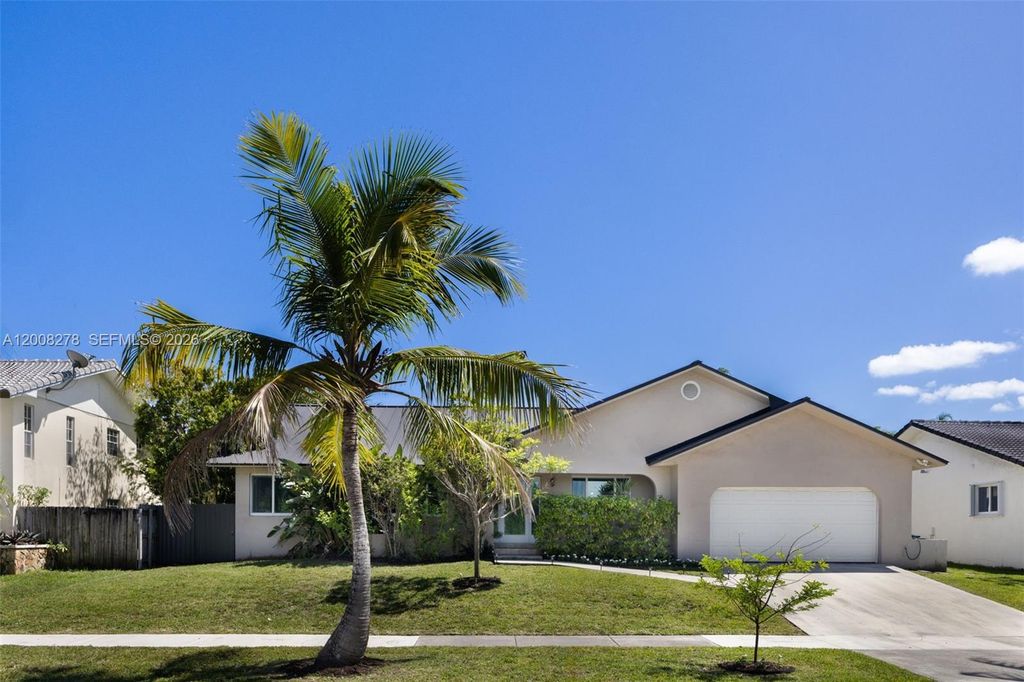 7970 SW 198th St, Cutler Bay, FL 33189