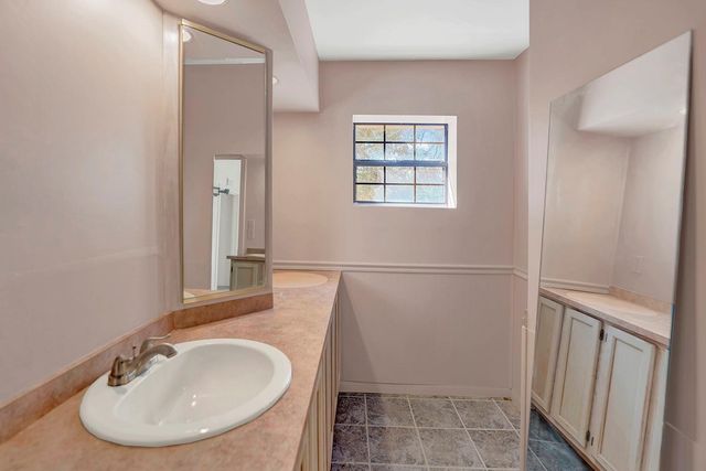 8015 Ozark DR, San Marcos, TX 78666