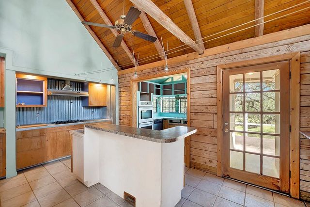 8015 Ozark DR, San Marcos, TX 78666