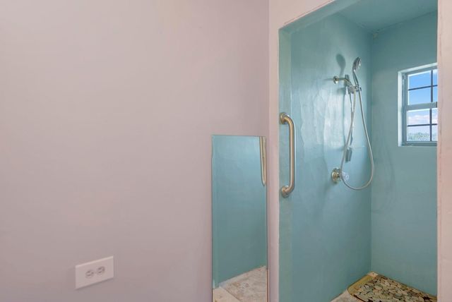 8015 Ozark DR, San Marcos, TX 78666