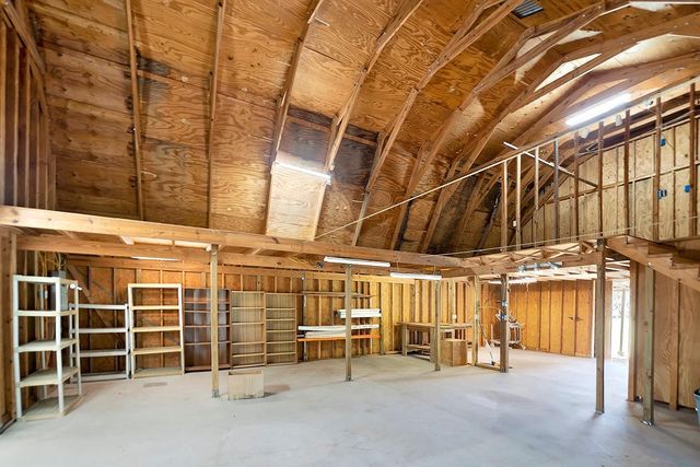 8015 Ozark DR, San Marcos, TX 78666