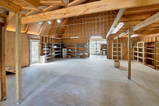 8015 Ozark DR, San Marcos, TX 78666