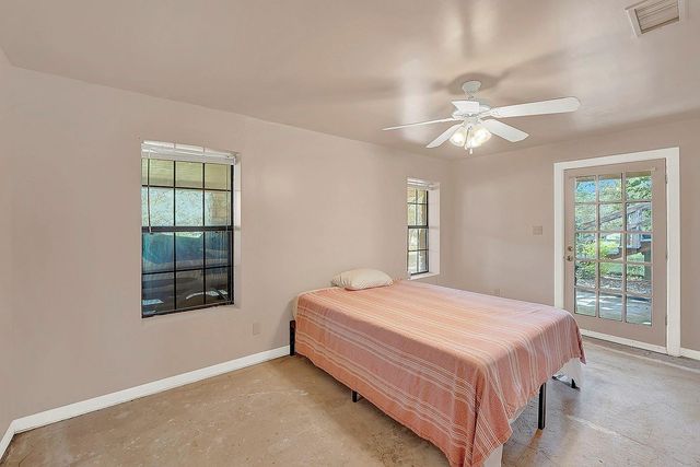 8015 Ozark DR, San Marcos, TX 78666
