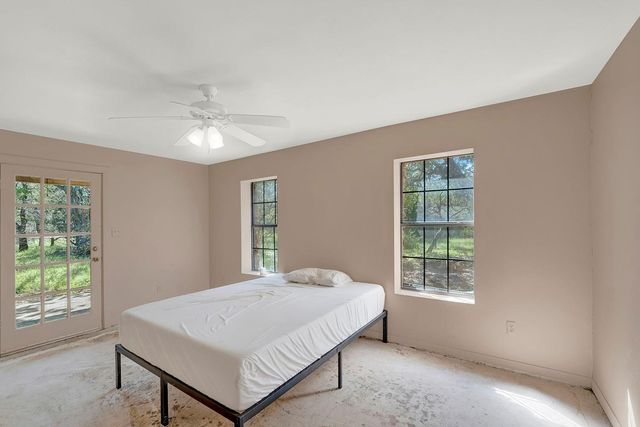 8015 Ozark DR, San Marcos, TX 78666