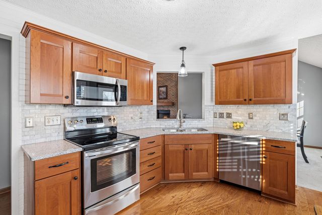 8240 Worthington Crossing Drive, Westerville, OH 43081