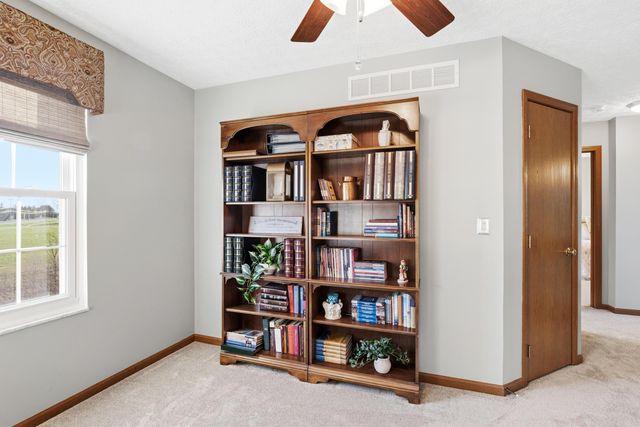 8240 Worthington Crossing Drive, Westerville, OH 43081