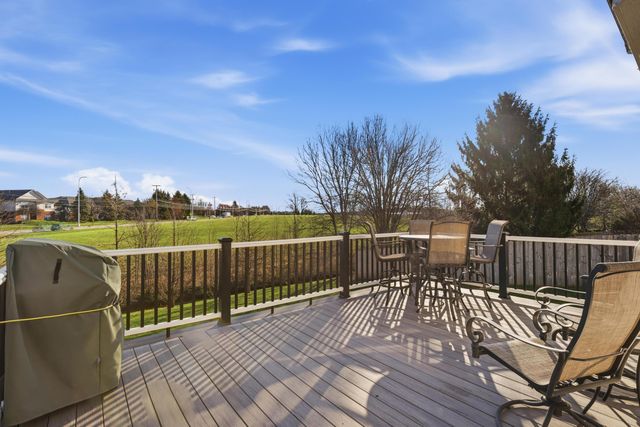 8240 Worthington Crossing Drive, Westerville, OH 43081