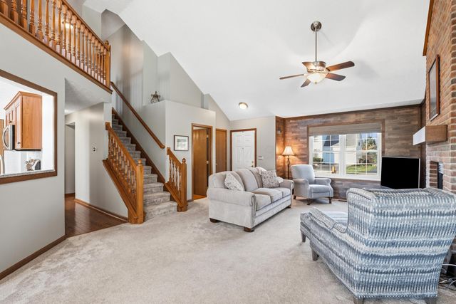 8240 Worthington Crossing Drive, Westerville, OH 43081