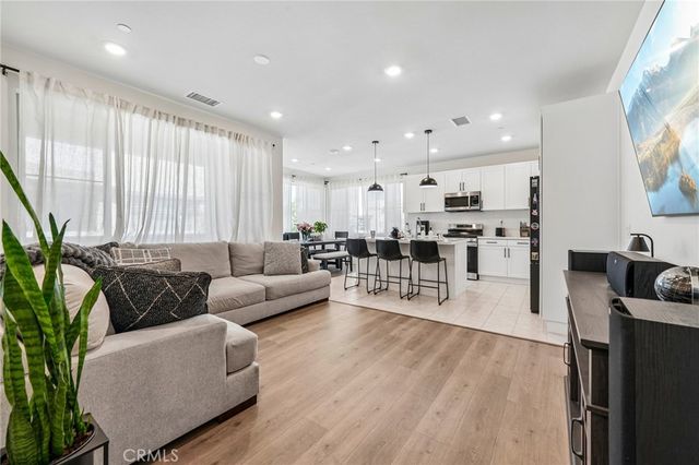 3630 E Peckham Paseo 2, Ontario, CA 91761
