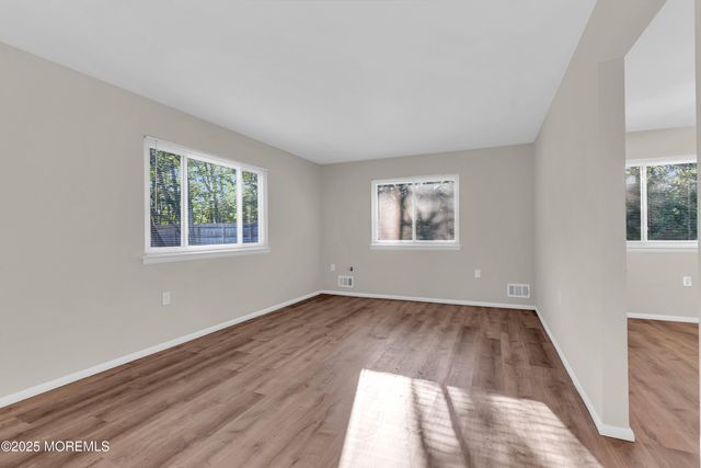 8 Debbie Drive, Brick, NJ 08724