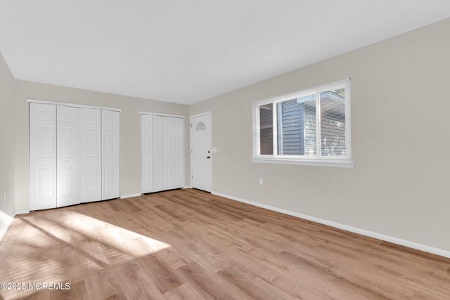 8 Debbie Drive, Brick, NJ 08724