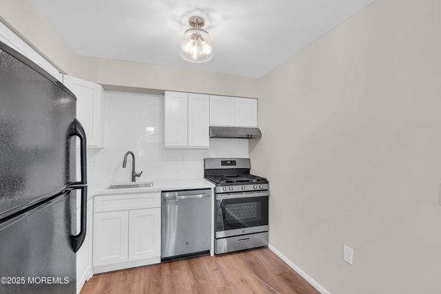 8 Debbie Drive, Brick, NJ 08724