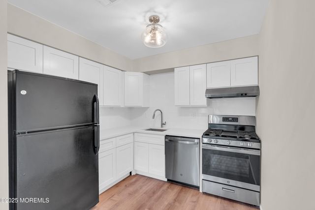 8 Debbie Drive, Brick, NJ 08724