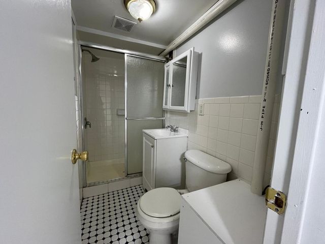 1834 Illinois Street, Des Plaines, IL 60018