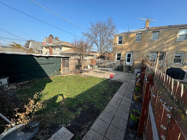 1834 Illinois Street, Des Plaines, IL 60018