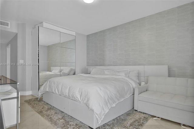 4775 Collins Avenue 2908, Miami Beach, FL 33140