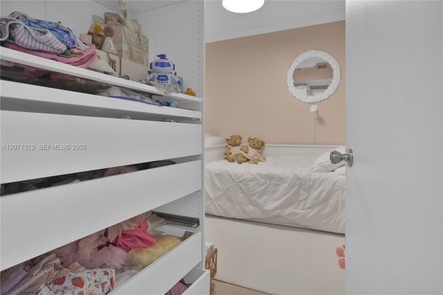 4775 Collins Avenue 2908, Miami Beach, FL 33140