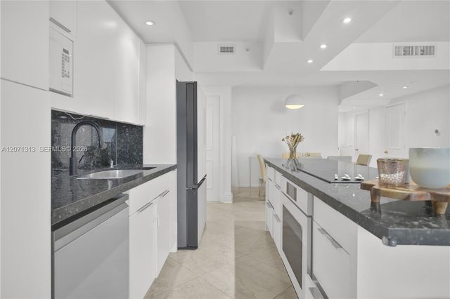 4775 Collins Avenue 2908, Miami Beach, FL 33140