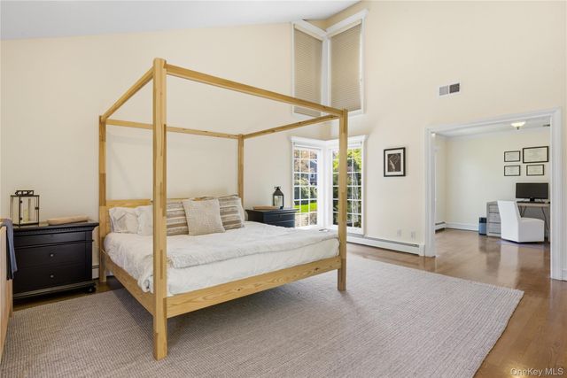 15 Frost Valley Road, Mount Sinai, NY 11766