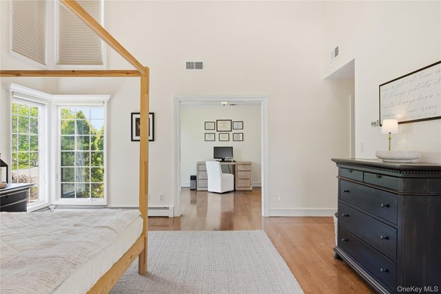 15 Frost Valley Road, Mount Sinai, NY 11766